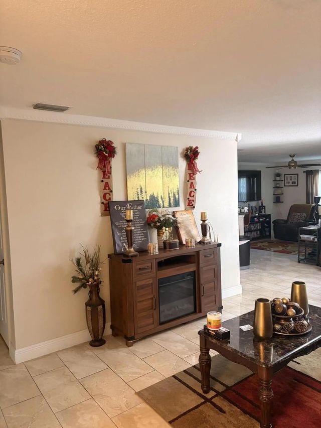 5 of 14 - 3357 Commodore Court, West Palm Beach, FL