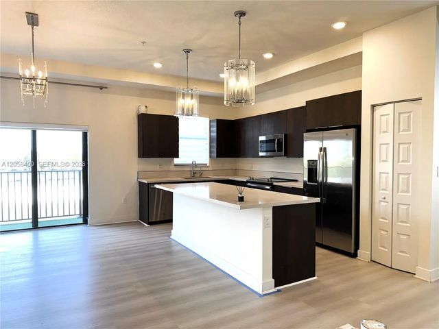 5 of 22 - 10455 Nw 82nd Street #35, Doral, FL