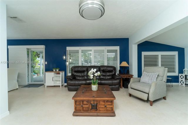 5 of 28 - 2631 Thomas Street, Hollywood, FL