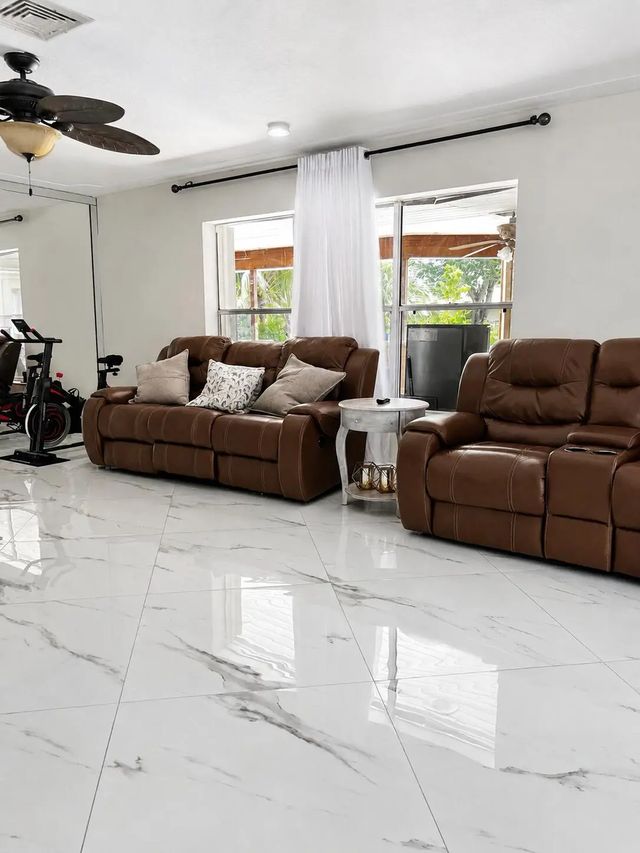 4 of 34 - 2644 Nw 84th Avenue, Coral Springs, FL
