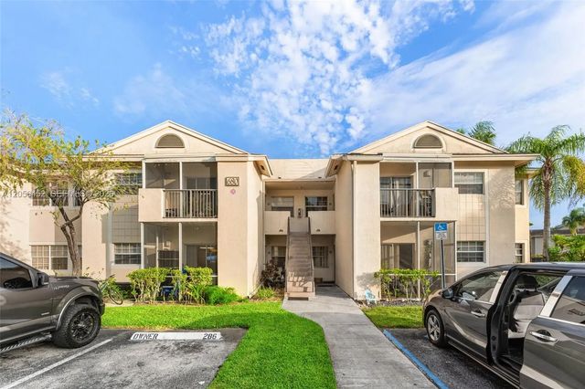 680 Cypress Club Way #g10, Deerfield Beach
