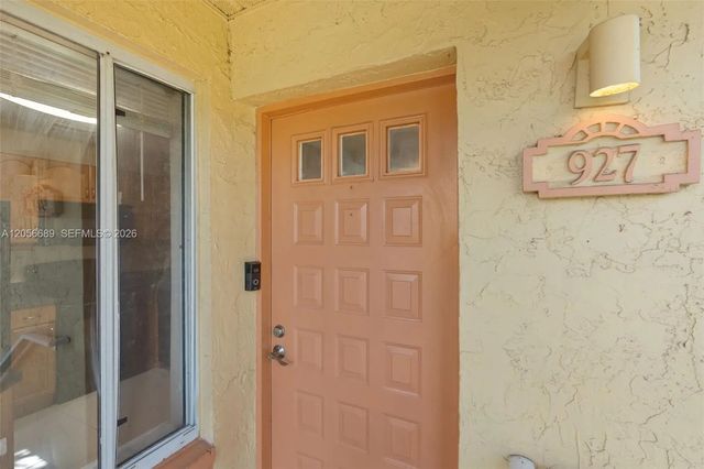 4 of 41 - 927 Coral Club Drive #927, Coral Springs, FL