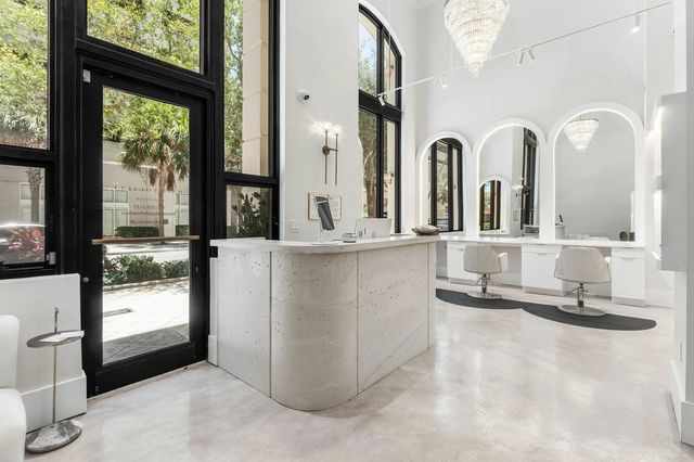 5 of 30 - 801 S Olive Avenue #112, West Palm Beach, FL