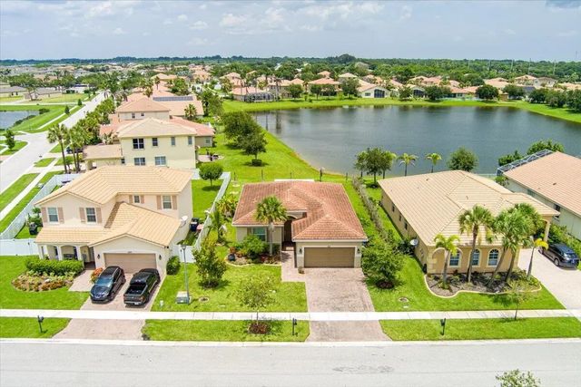 2 of 19 - 4111 Worlington Terrace, Fort Pierce, FL