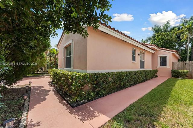 3 of 32 - 10232 Sw 16th Court, Pembroke Pines, FL