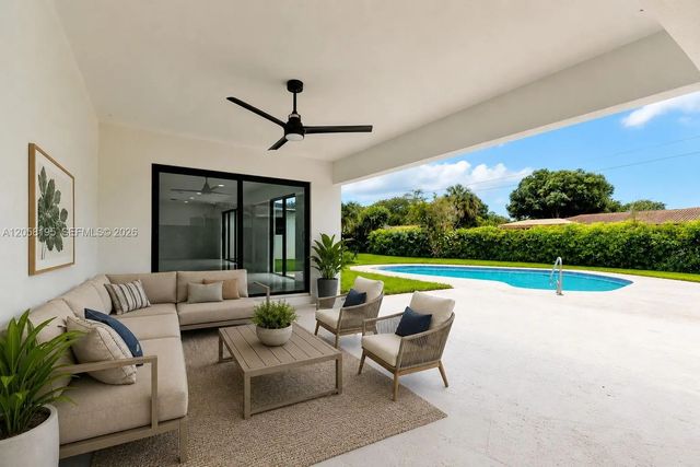 6940 Nw 6th Street, Plantation