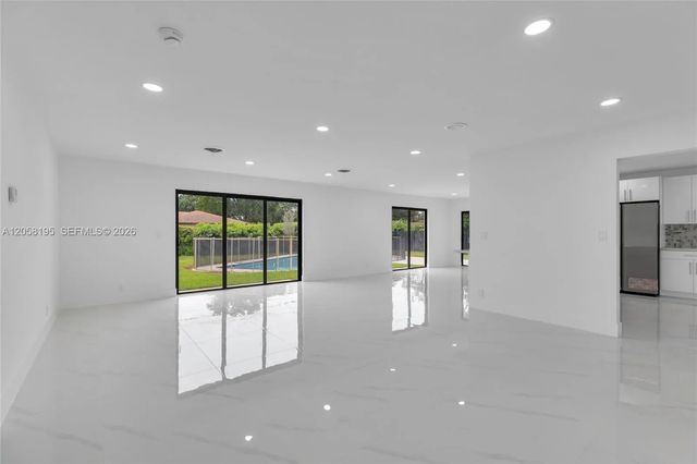 5 of 41 - 6940 Nw 6th Street, Plantation, FL