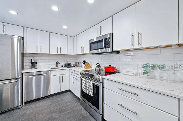 5 of 17 - 2760 S Ocean Boulevard #310, Palm Beach, FL