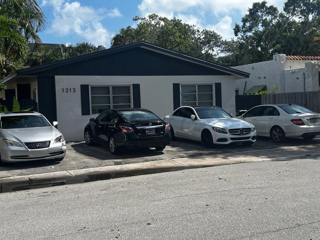 1213 Se 1st Street #1-4, Fort Lauderdale