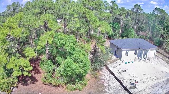 4 of 9 - 901 E 17th Street, Lehigh Acres, FL