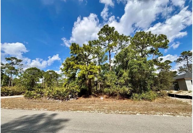 5 of 9 - 901 E 17th Street, Lehigh Acres, FL