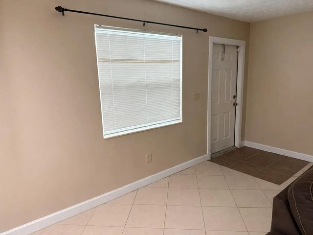 5 of 18 - 3394 Se Jefferson Street, Stuart, FL