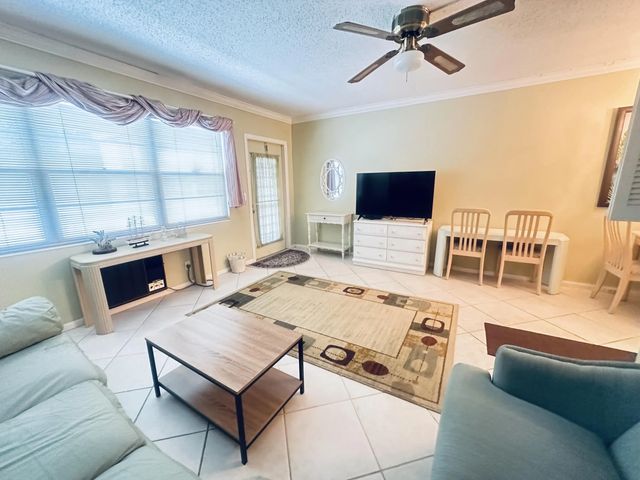5 of 57 - 59 Oakridge E, Deerfield Beach, FL