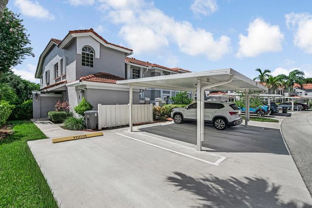 7027 Summer Tree Drive #201, Boynton Beach