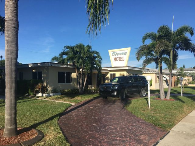 2 of 24 - 1743 Rodman Street, Hollywood, FL