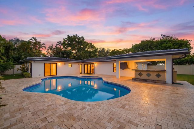 2 of 42 - 1619 Bayview Drive, Fort Lauderdale, FL