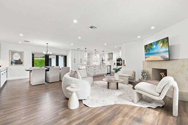 4 of 42 - 1619 Bayview Drive, Fort Lauderdale, FL