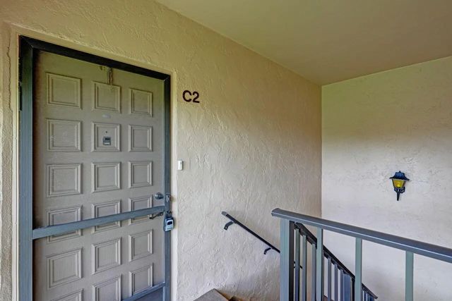 4 of 37 - 429 Pine Glen Lane #c-2, Greenacres, FL