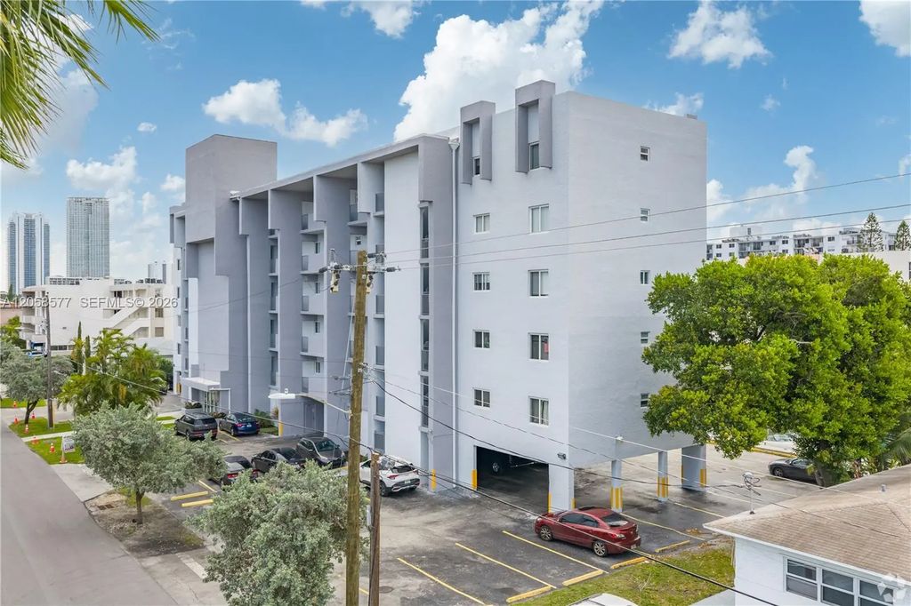3626 Ne 168th Street #504, North Miami Beach