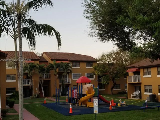 4 of 37 - 15620 Sw 80th Street #h-108, Miami, FL