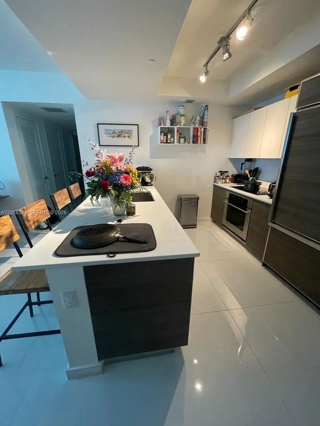 3 of 40 - 1100 S Miami Avenue #2904, Miami, FL