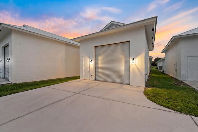 3 of 66 - 4984 Se Railway Avenue, Stuart, FL