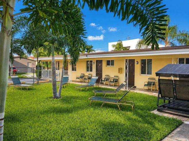2 of 15 - 1743 Rodman Street, Hollywood, FL
