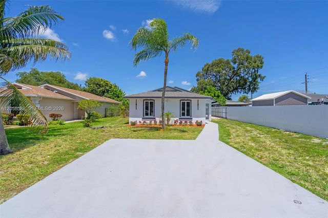 2 of 42 - 19131 Nw 33rd Court, Miami Gardens, FL