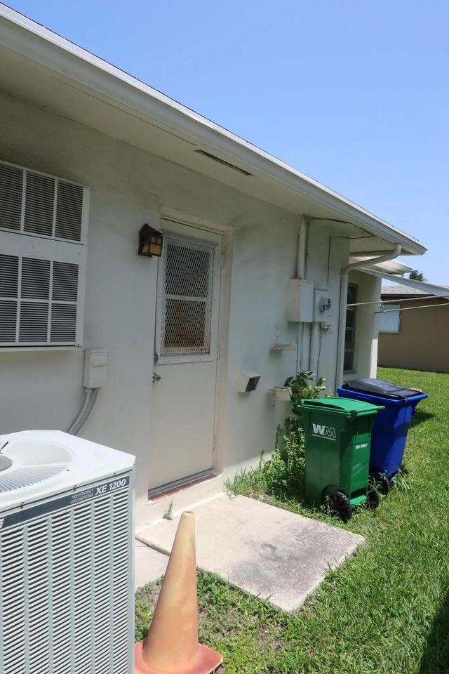 5 of 7 - 6920 Nw 17th Street, Margate, FL