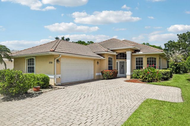 3 of 30 - 3709 Nw Royal Oak Drive, Jensen Beach, FL