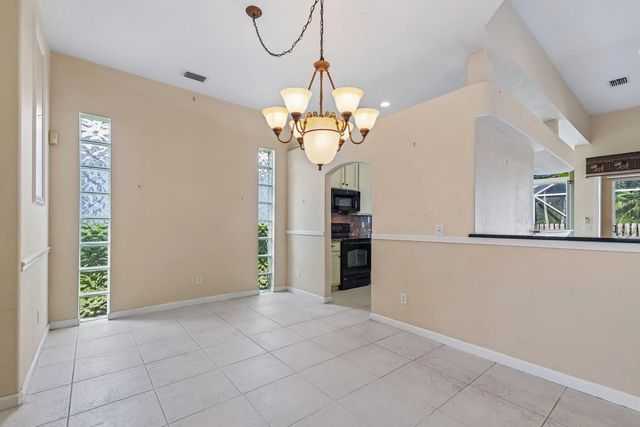 5 of 30 - 3709 Nw Royal Oak Drive, Jensen Beach, FL