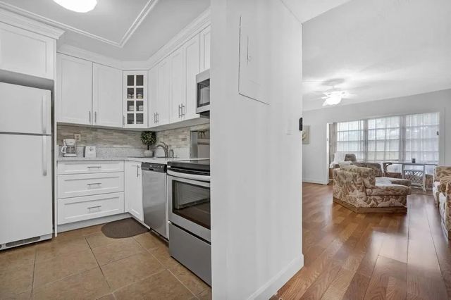 4 of 31 - 8280 Sw 24th Street #7210, North Lauderdale, FL