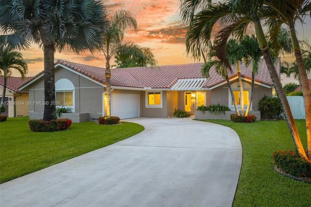 5621 Thornbluff Avenue, Davie
