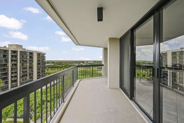 3 of 22 - 2425 Presidential Way #1006, West Palm Beach, FL