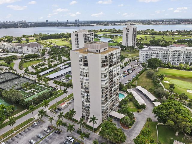 4 of 22 - 2425 Presidential Way #1006, West Palm Beach, FL