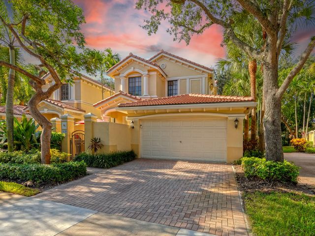 1639 Passion Vine Circle #16-4, Weston