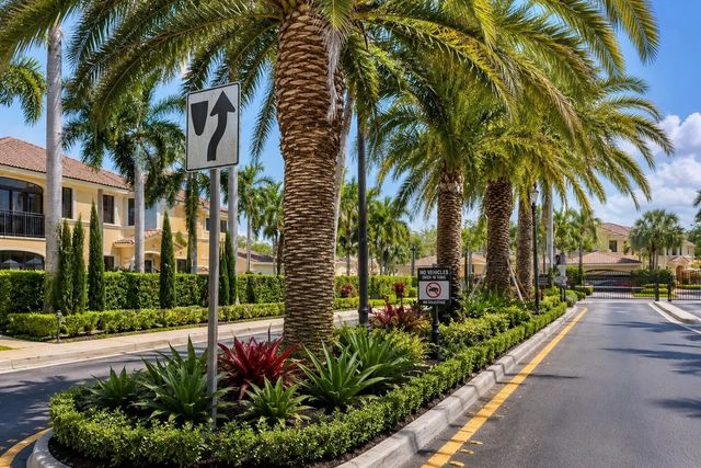 2 of 84 - 1639 Passion Vine Circle #16-4, Weston, FL
