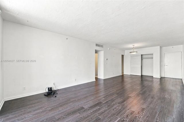 4 of 30 - 3000 S Ocean Drive #518, Hollywood, FL