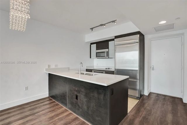 2 of 22 - 55 Se 6th Street #3604, Miami, FL
