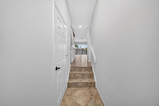 4 of 55 - 1998 Ne 7th Street #103, Deerfield Beach, FL