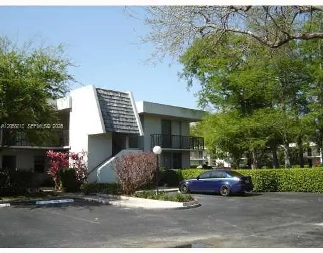 4000 N Cypress Drive #205, Pompano Beach
