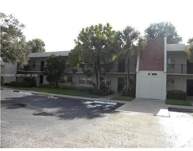 2 of 3 - 4000 N Cypress Drive #205, Pompano Beach, FL
