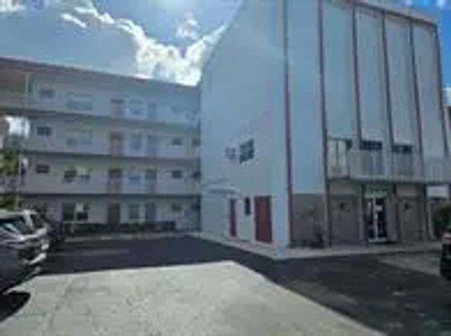 4000 Nw 44th Avenue #210, Lauderdale Lakes