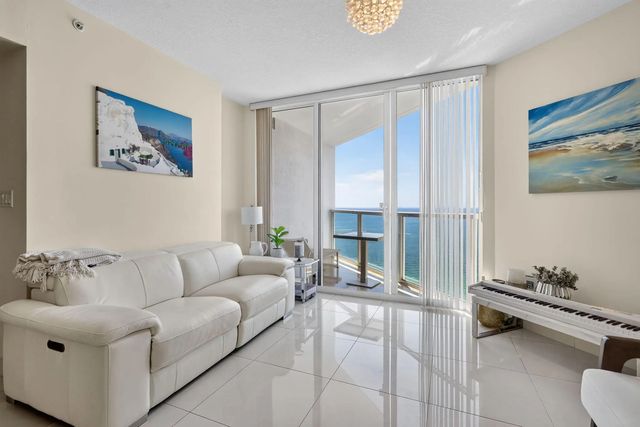 3 of 19 - 16699 Collins Avenue #3509, Sunny Isles Beach, FL