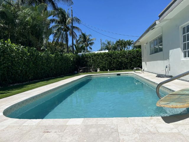 2 of 11 - 1072 Sw 25th Avenue, Boynton Beach, FL