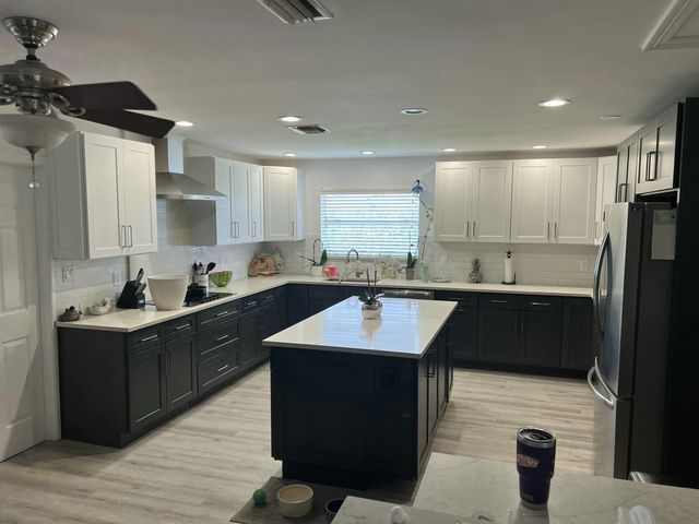 5 of 11 - 1072 Sw 25th Avenue, Boynton Beach, FL