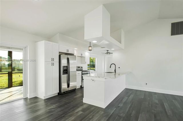 3 of 16 - 2935 Sw 1st Place, Cape Coral, FL