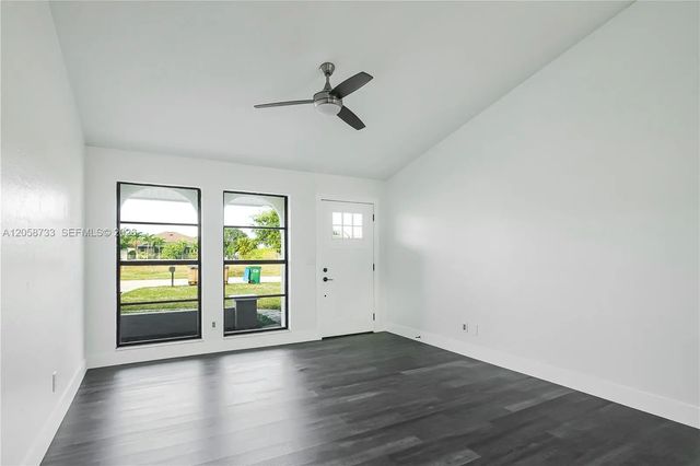 4 of 16 - 2935 Sw 1st Place, Cape Coral, FL