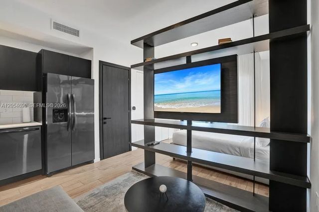 4 of 27 - 398 Ne 5th Street #3013, Miami, FL