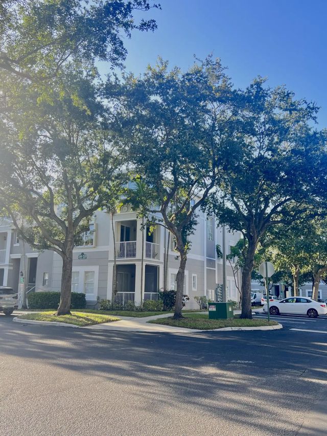 3 of 10 - 2116 Shoma Drive #unit 2116, Royal Palm Beach, FL
